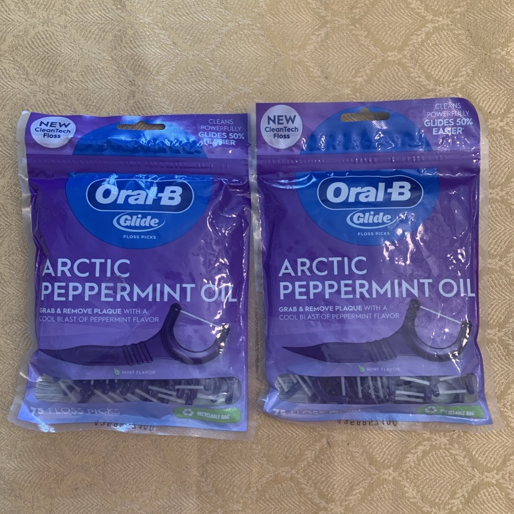 2 Oral-B Glide Dental Floss Picks Arctic Peppermint Oil Flavor 75 Ct